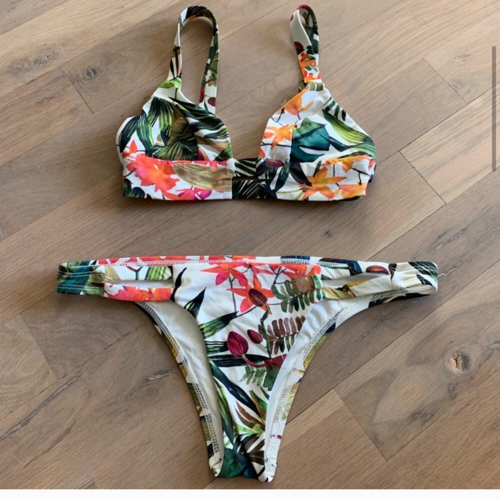 Vitamin A Swimsuit SET